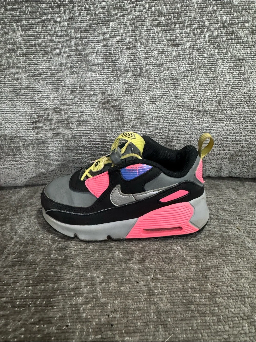 Nike Air Max 90 Toggle Athletic Sneakers in Black, Gray & Pink Yellow Accent 9C